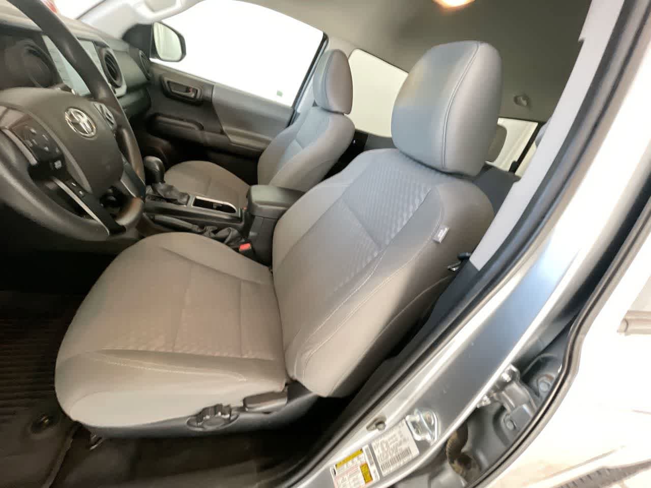 Thumbnail: 2022 Toyota Tacoma - 11