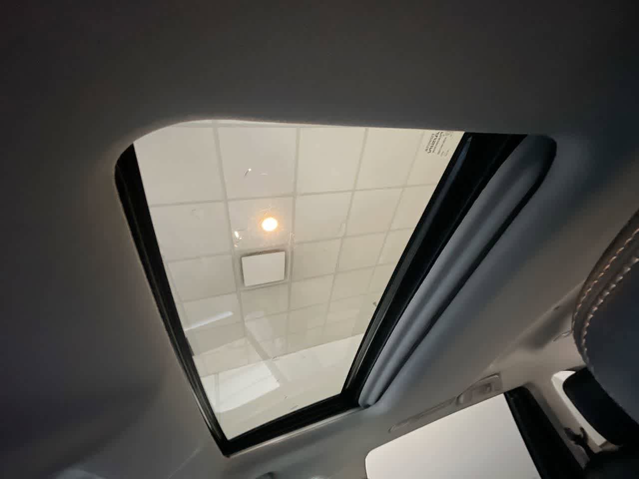 Thumbnail: 2018 Toyota Highlander - 22