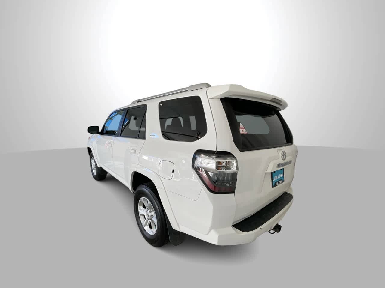 Thumbnail: 2017 Toyota 4Runner - 6