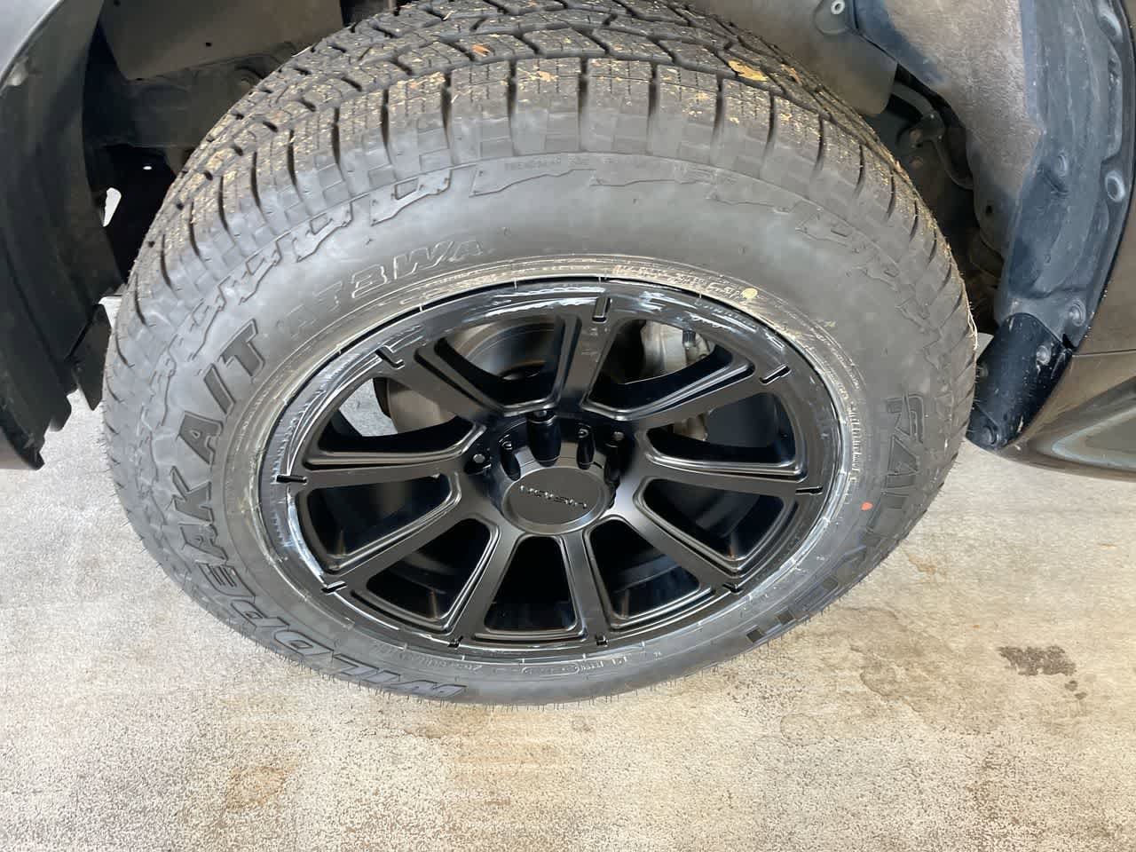 Thumbnail: 2015 Lexus LX - 10