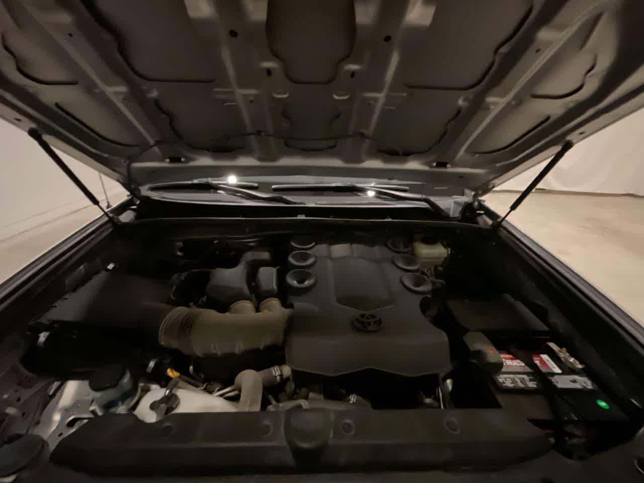 Thumbnail: 2011 Toyota 4Runner - 25