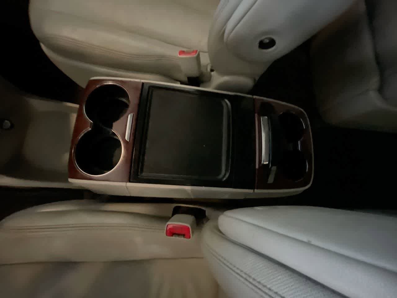 Thumbnail: 2014 Toyota Sienna - 19