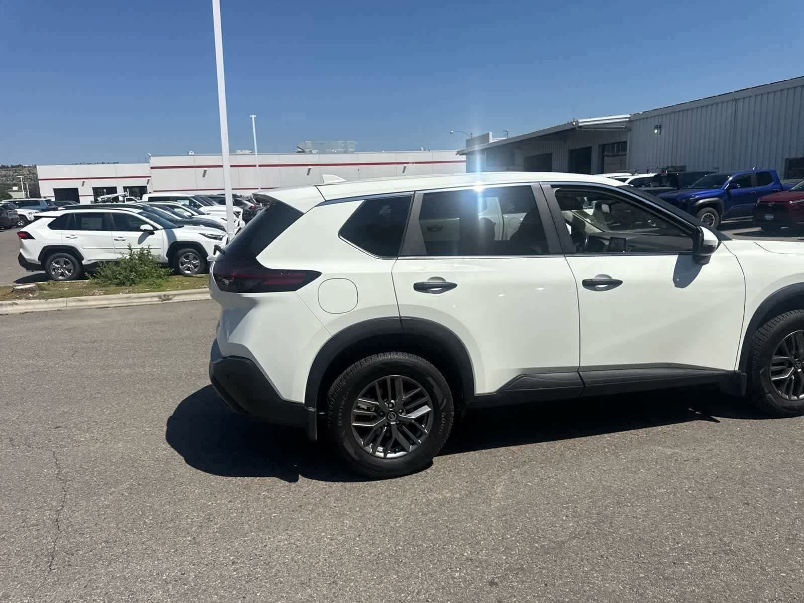 Thumbnail: 2021 Nissan Rogue - 13