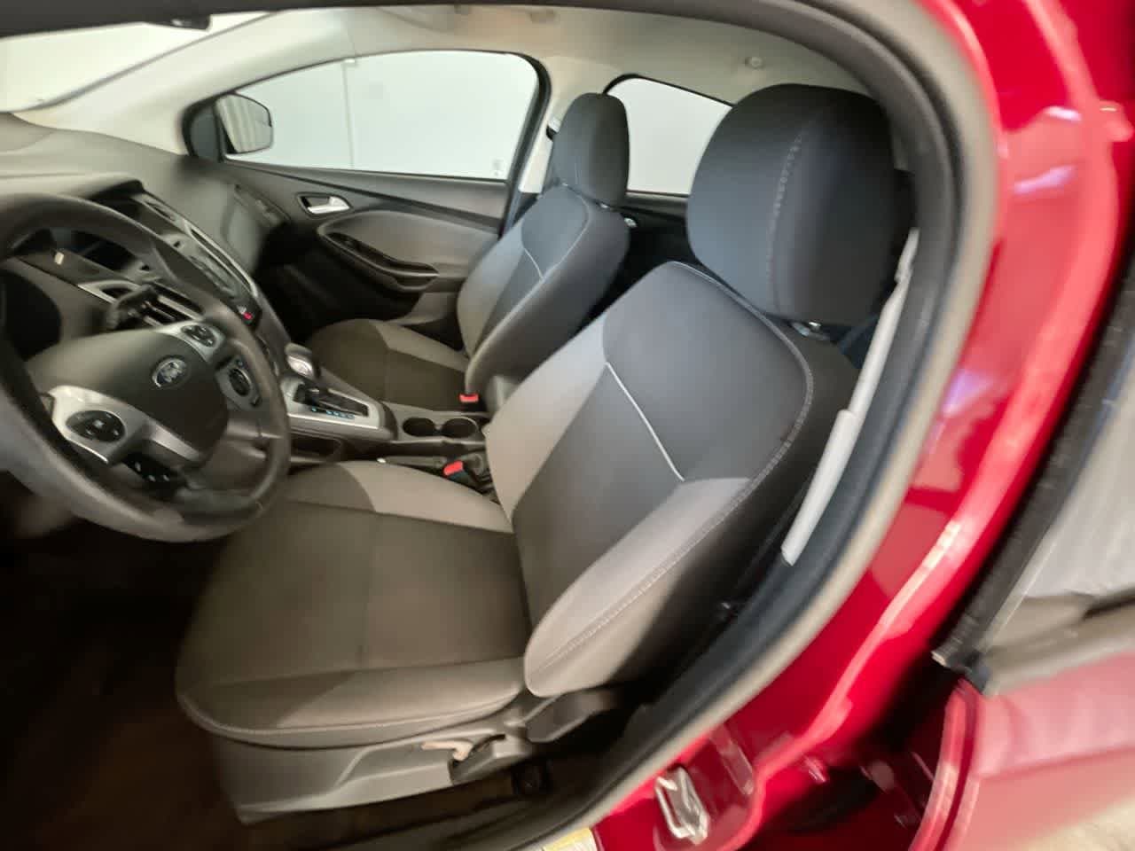 Thumbnail: 2014 Ford Focus - 11