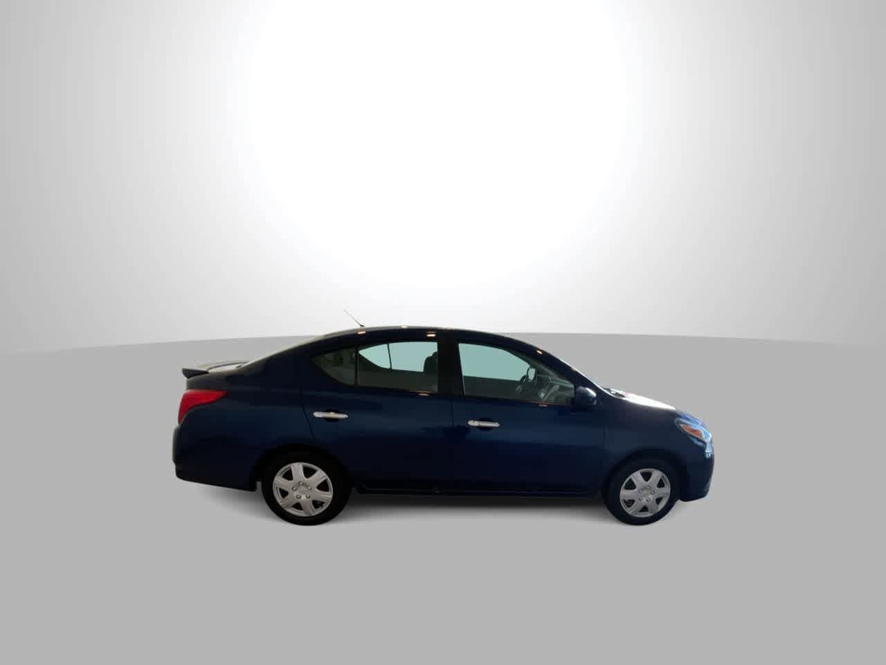 Thumbnail: 2019 Nissan Versa - 9