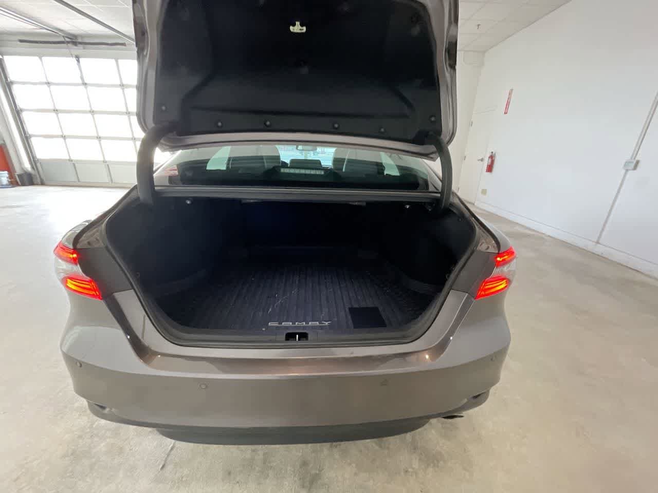 Thumbnail: 2023 Toyota Camry - 24