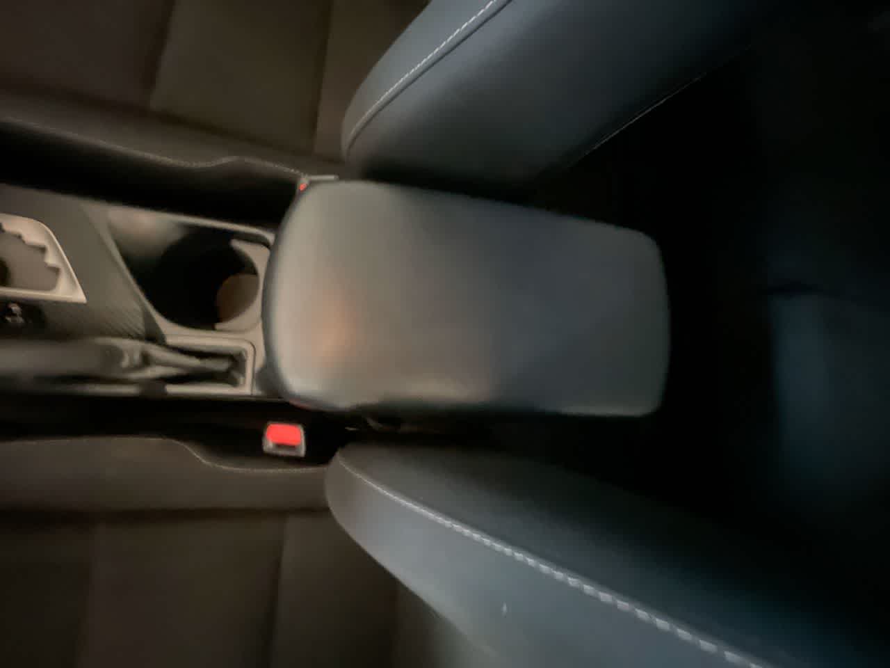 Thumbnail: 2015 Toyota RAV4 - 20