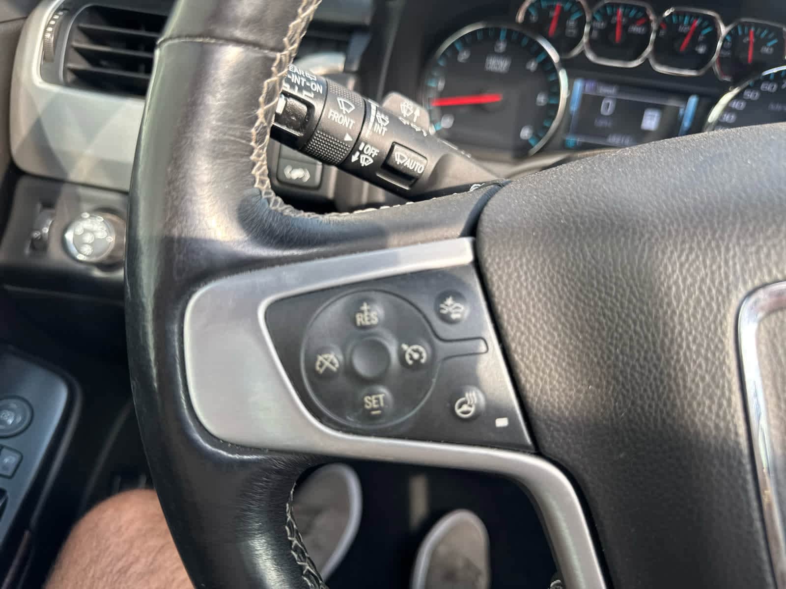 Thumbnail: 2019 GMC Yukon XL - 39