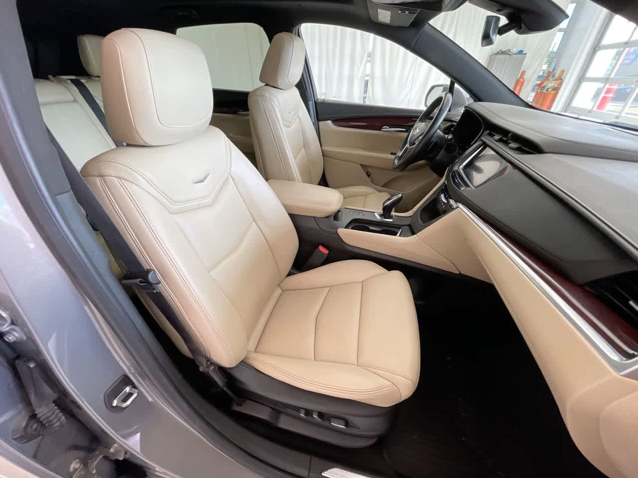 Thumbnail: 2018 Cadillac XT5 - 24