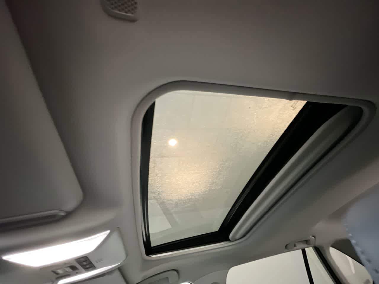 Thumbnail: 2025 Toyota RAV4 - 22