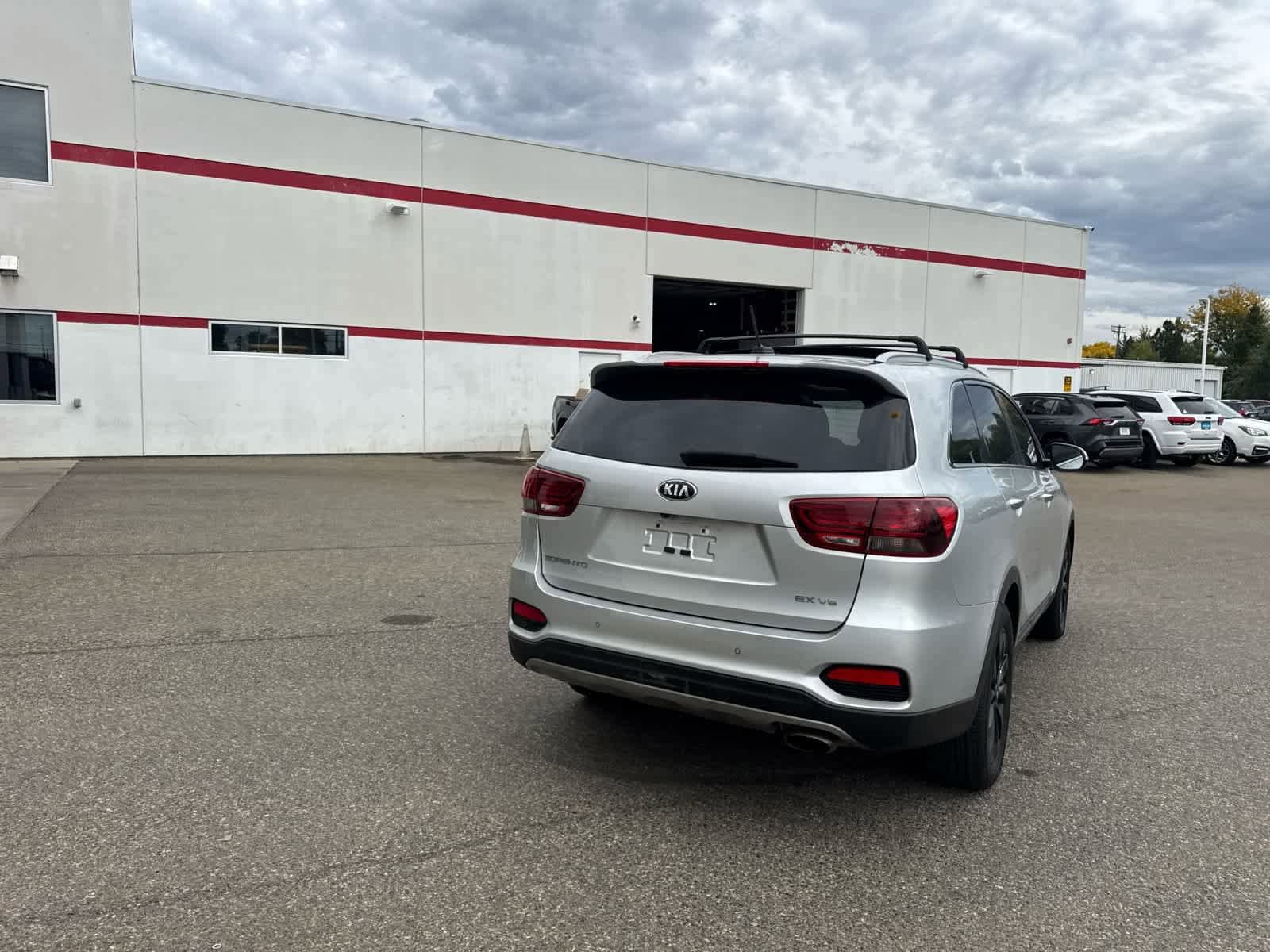 Thumbnail: 2020 Kia Sorento - 16