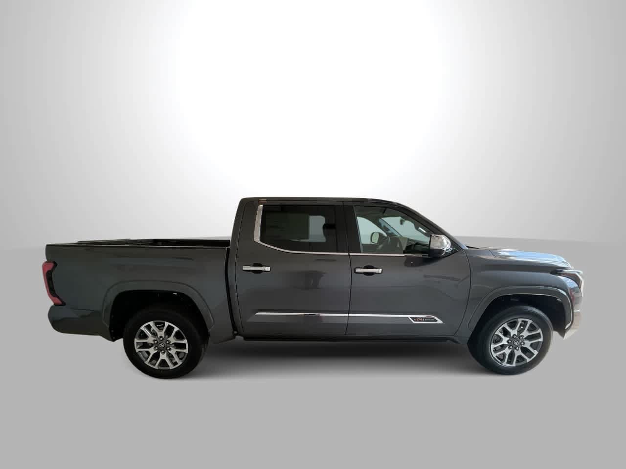 2026 Toyota Tundra 1794 Edition - Photo 9