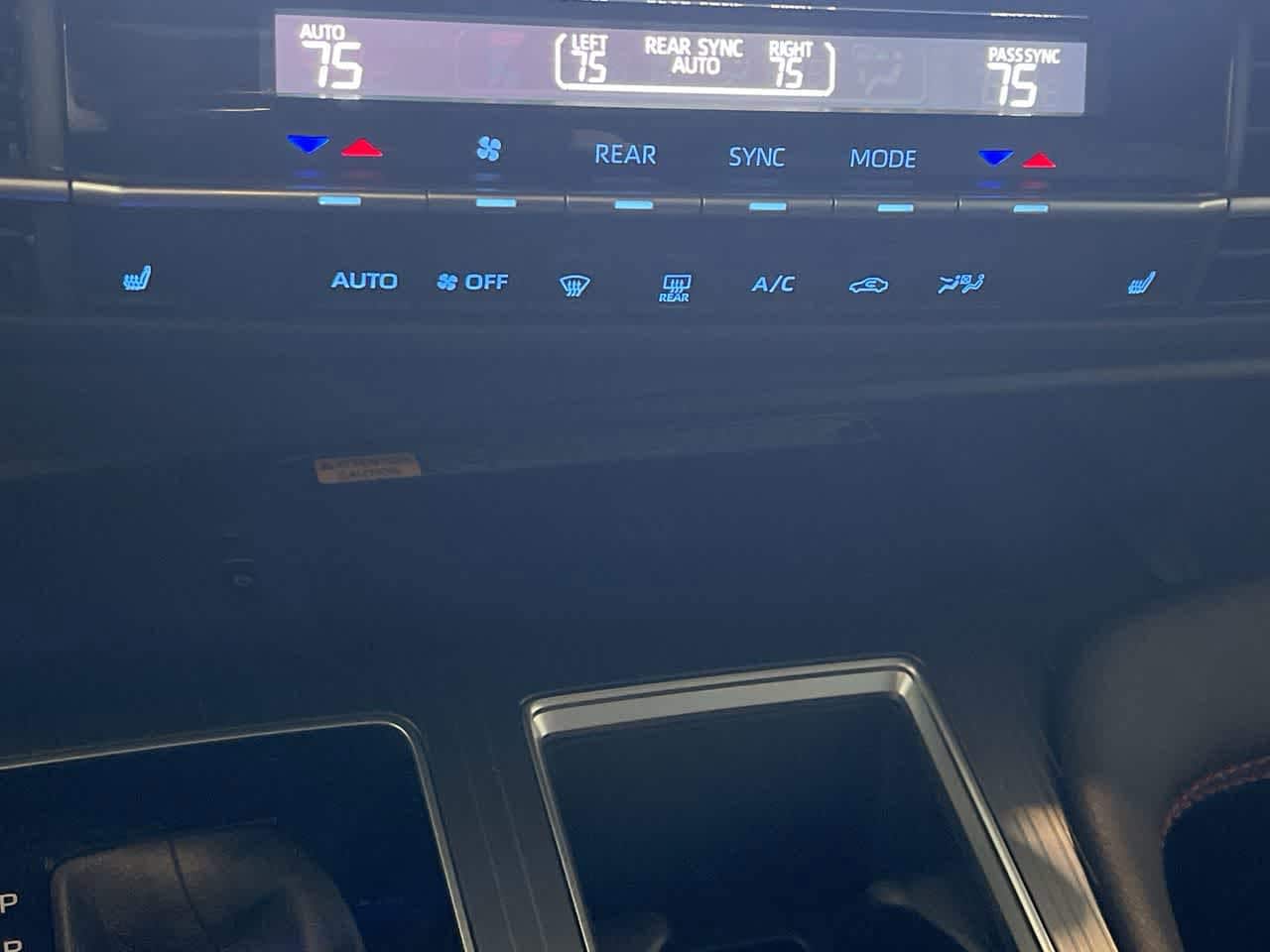 Thumbnail: 2024 Toyota Sienna - 19