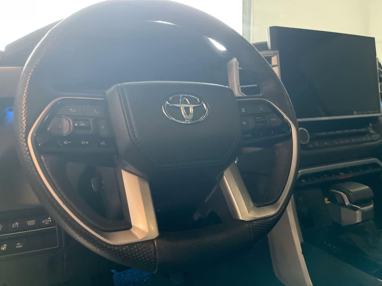 Thumbnail: 2023 Toyota Tundra - 14