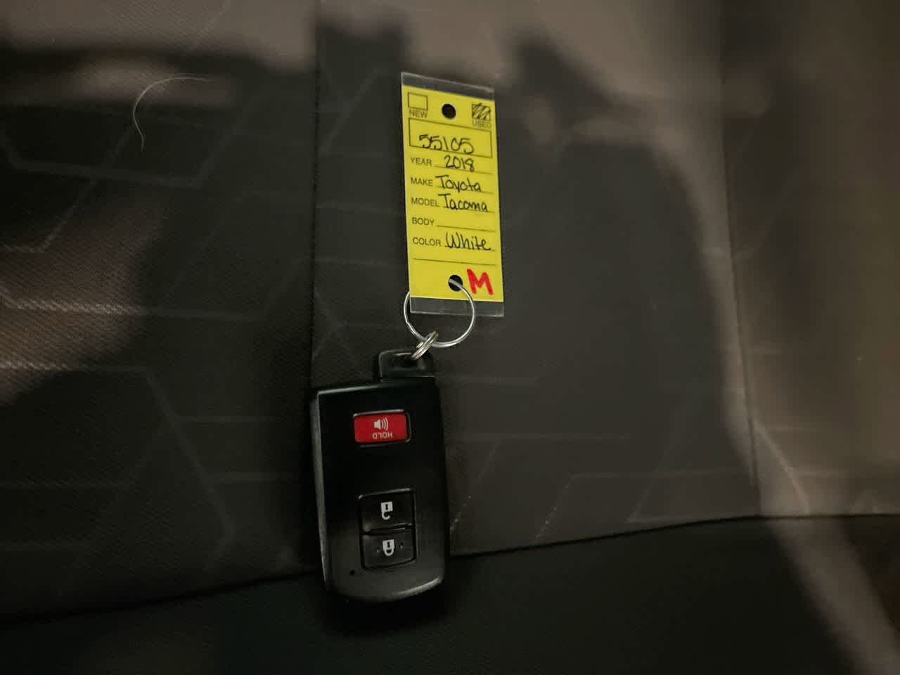 Thumbnail: 2018 Toyota Tacoma - 26