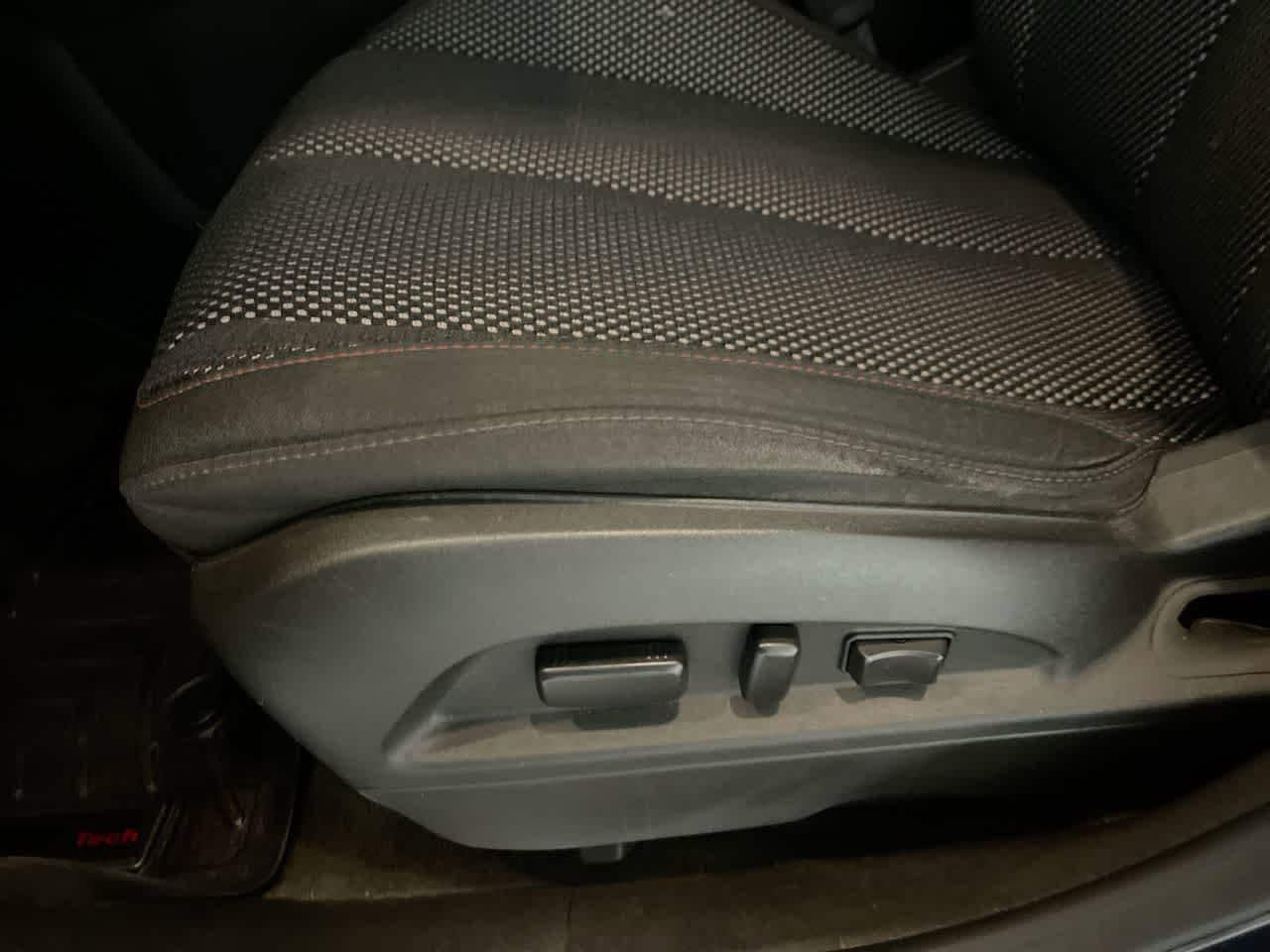 Thumbnail: 2017 GMC Terrain - 12