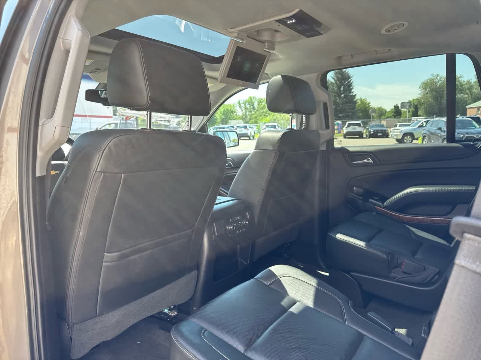 Thumbnail: 2018 Chevrolet Tahoe - 25