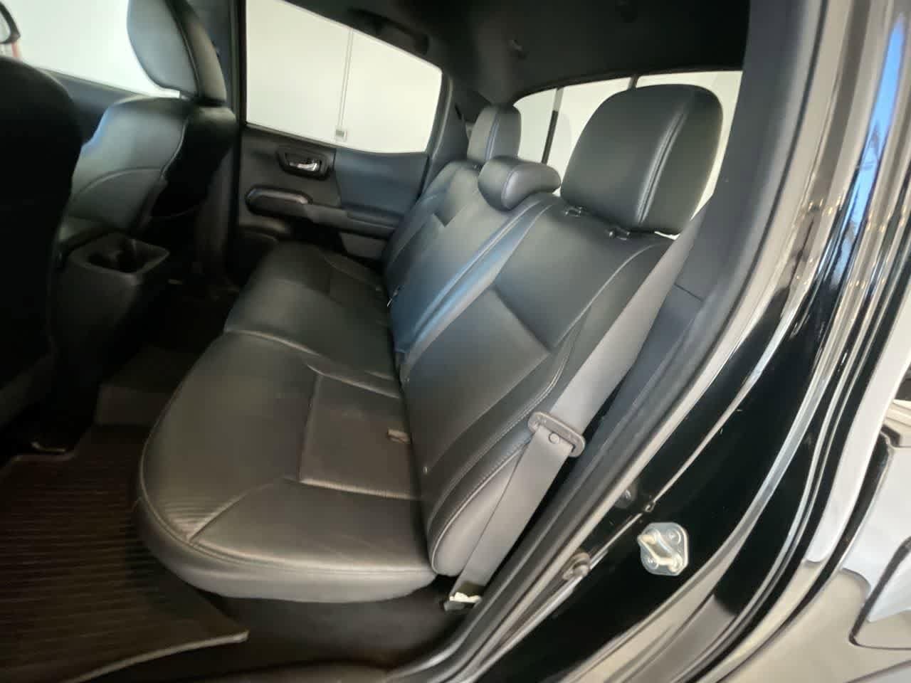 Thumbnail: 2019 Toyota Tacoma - 23