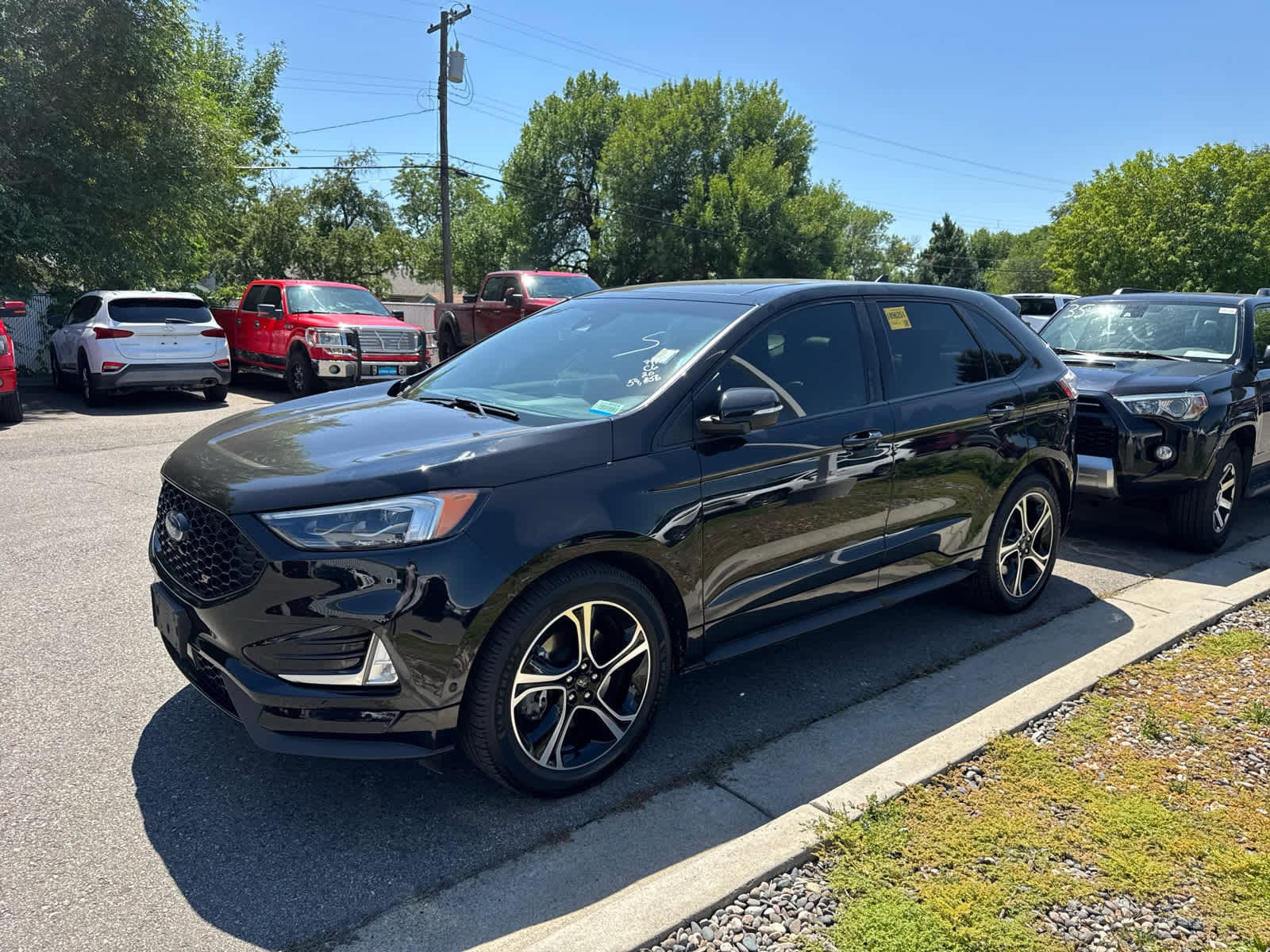 Thumbnail: 2020 Ford Edge - 1