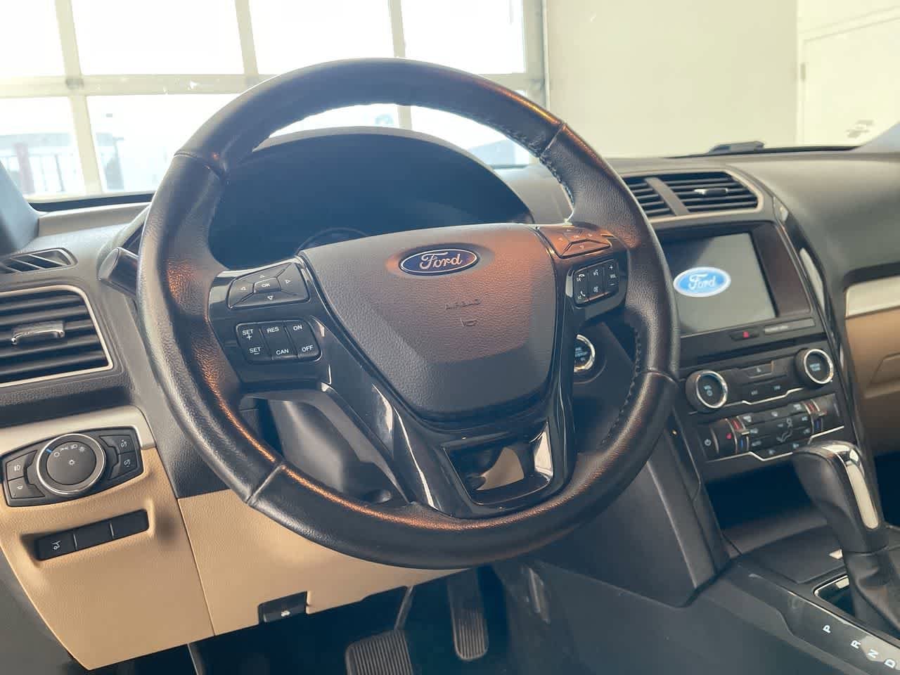 Thumbnail: 2017 Ford Explorer - 14