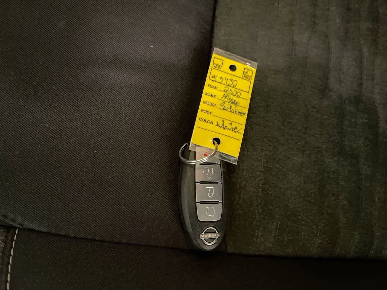 Thumbnail: 2022 Nissan Pathfinder - 26