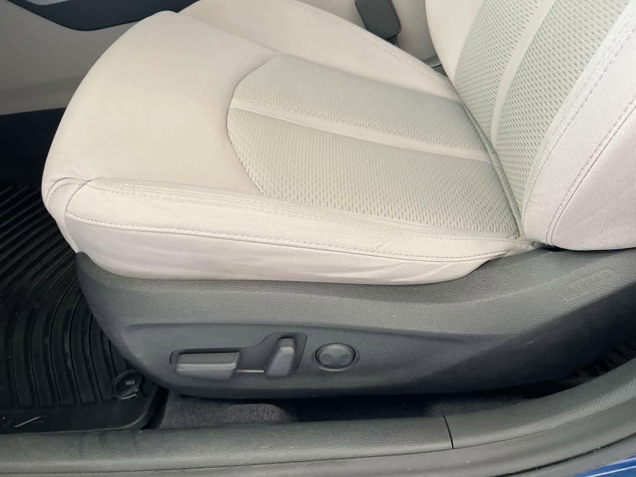 Thumbnail: 2017 Hyundai Sonata - 12