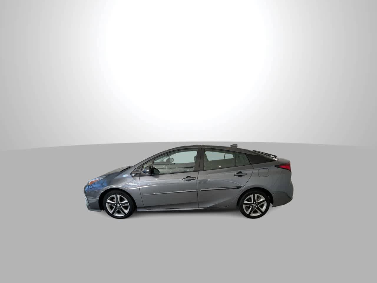 Thumbnail: 2020 Toyota Prius - 5