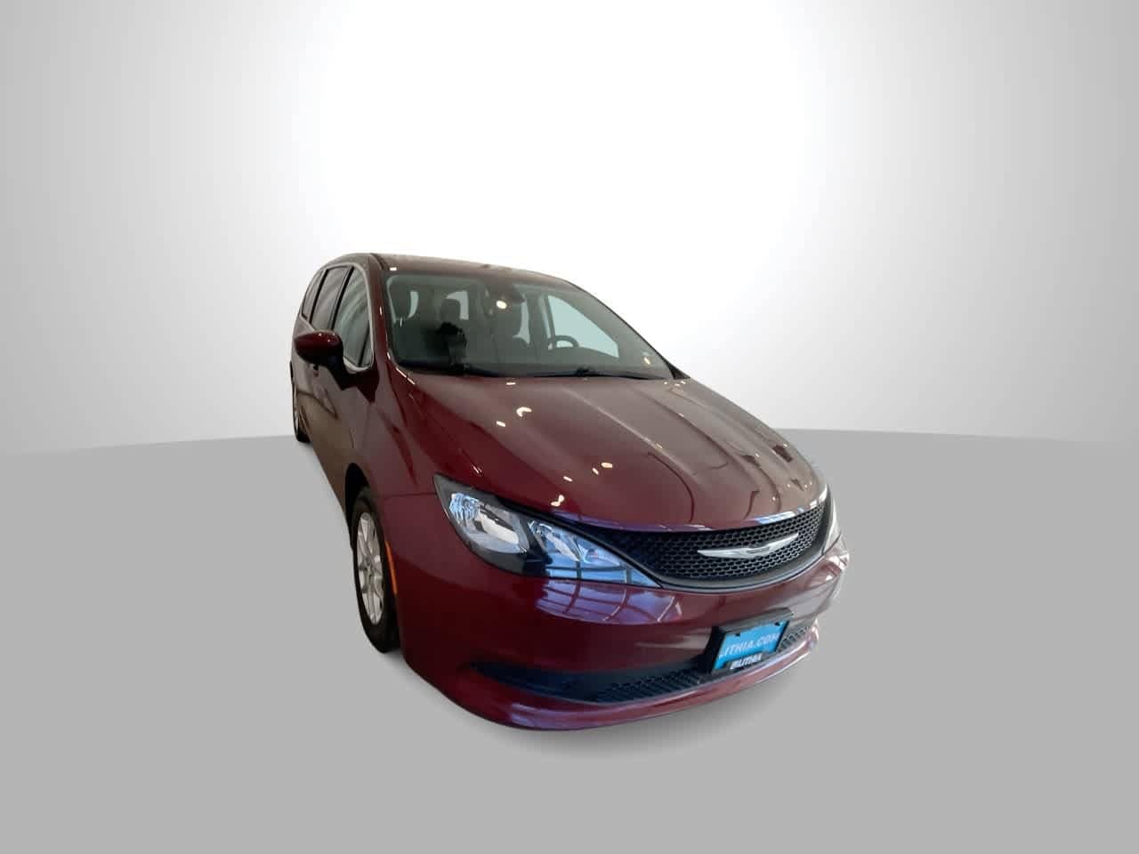 Thumbnail: 2023 Chrysler Voyager - 2