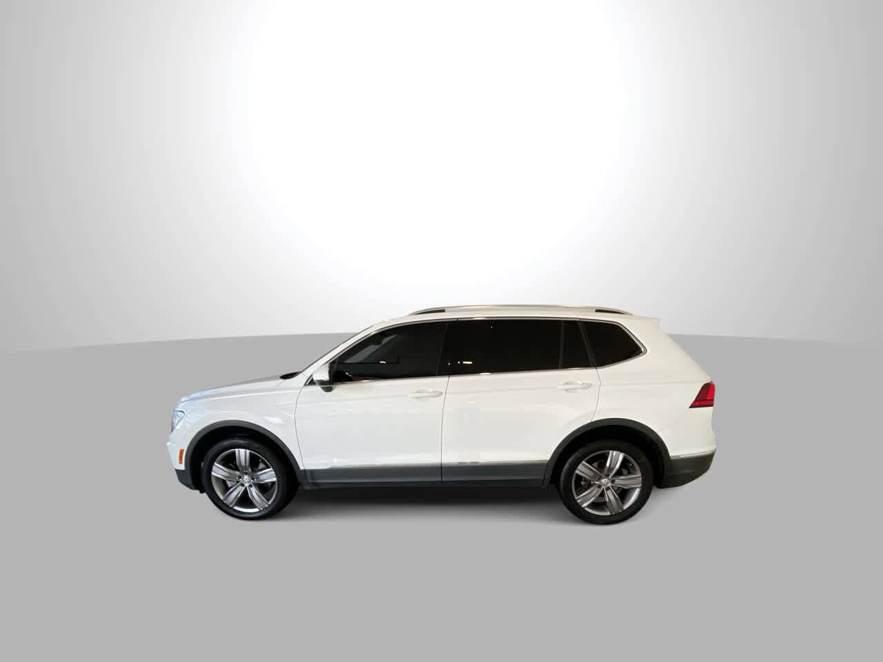 Thumbnail: 2021 Volkswagen Tiguan - 5