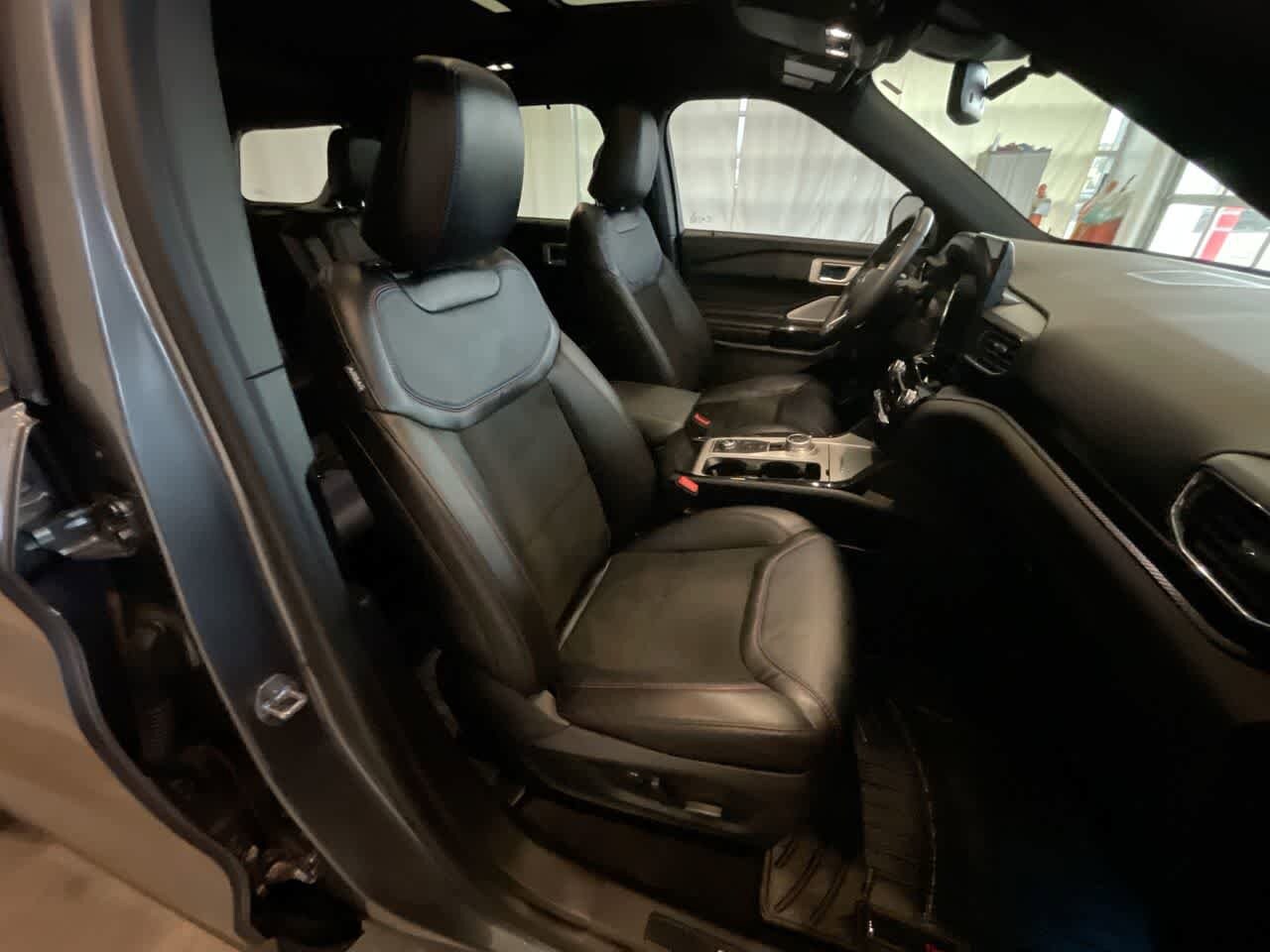 Thumbnail: 2023 Ford Explorer - 26