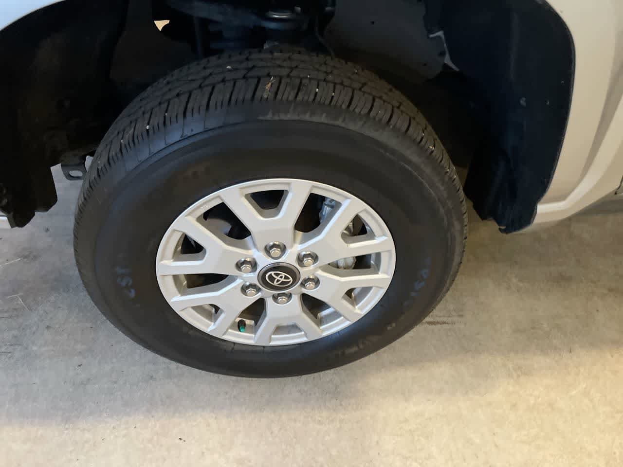 Thumbnail: 2024 Toyota Tacoma - 10