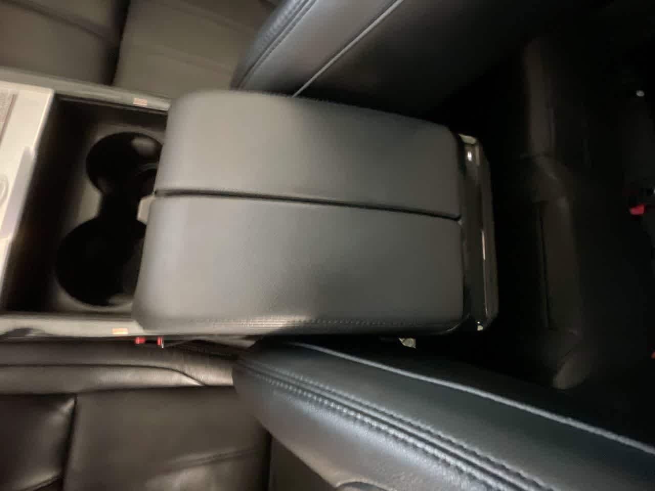 Thumbnail: 2022 Land Rover Range Rover Evoque - 21