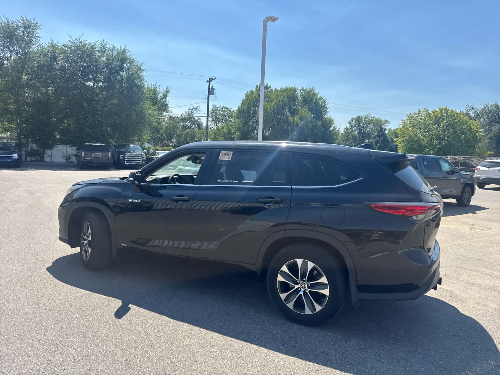 Thumbnail: 2021 Toyota Highlander - 19