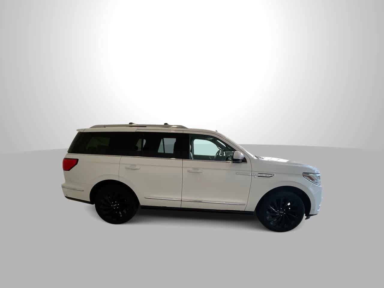 Thumbnail: 2020 Lincoln Navigator - 15