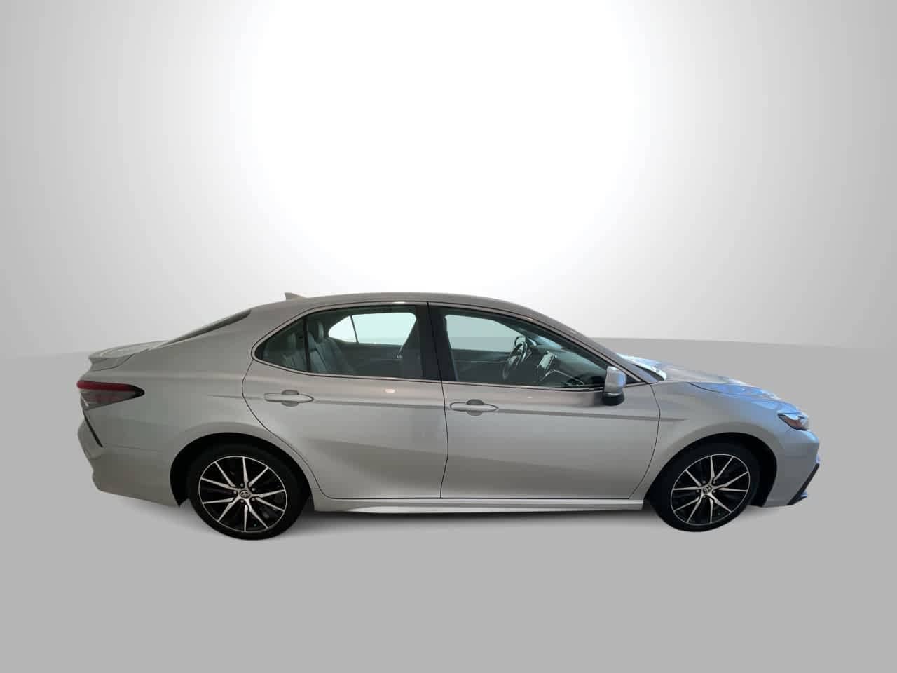 Thumbnail: 2023 Toyota Camry - 9