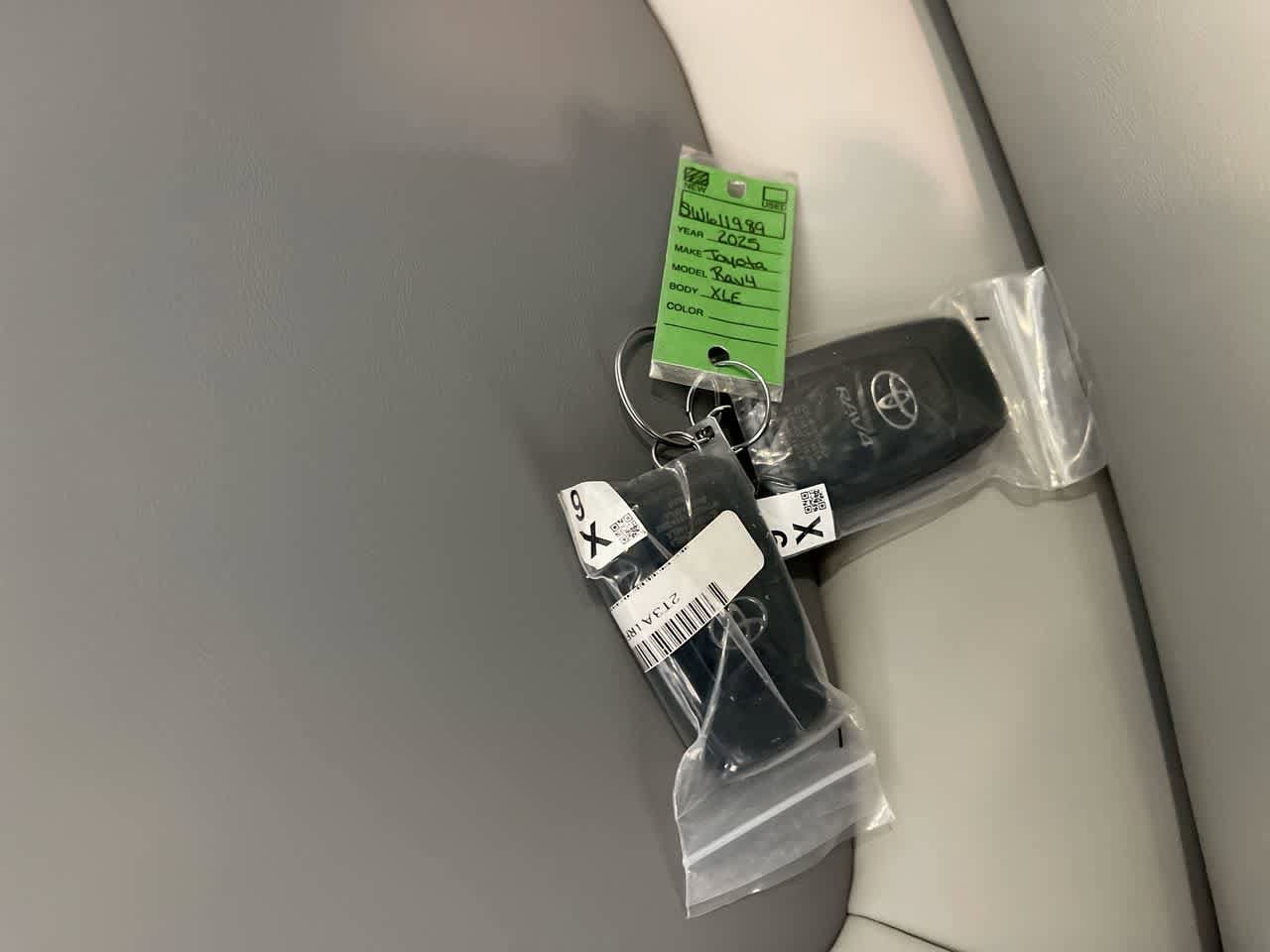 Thumbnail: 2025 Toyota RAV4 - 27