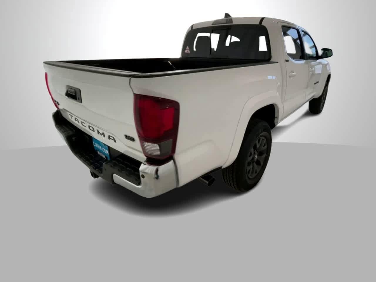 Thumbnail: 2023 Toyota Tacoma - 8