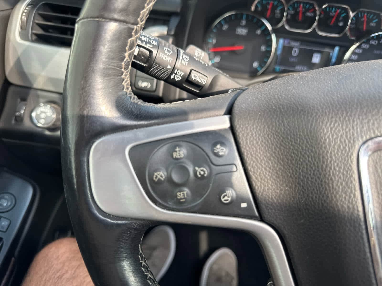 Thumbnail: 2019 GMC Yukon XL - 50