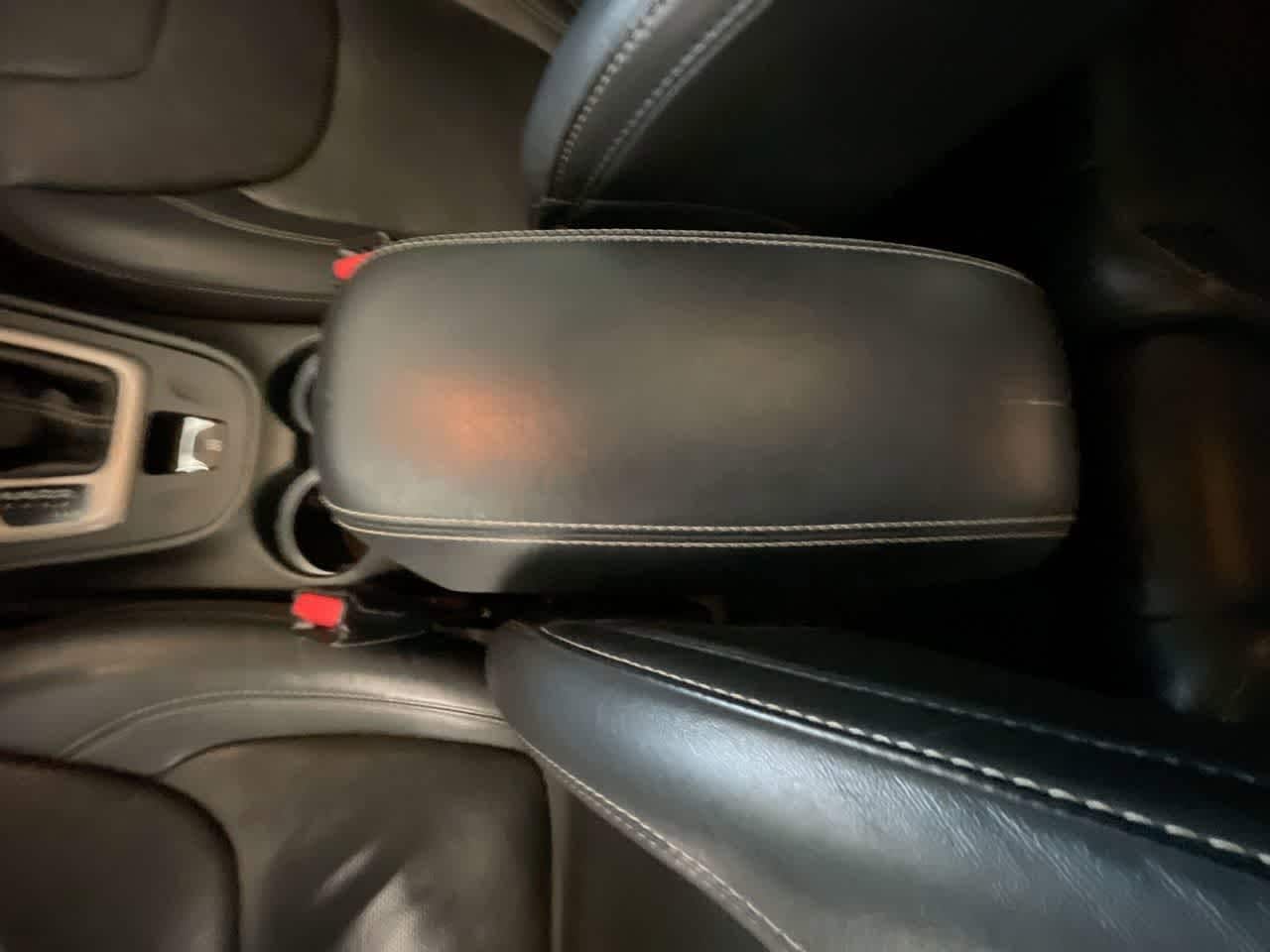 Thumbnail: 2015 Jeep Cherokee - 21