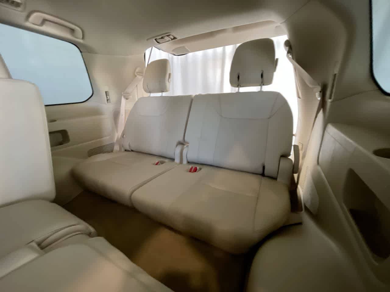 Thumbnail: 2015 Lexus LX - 24