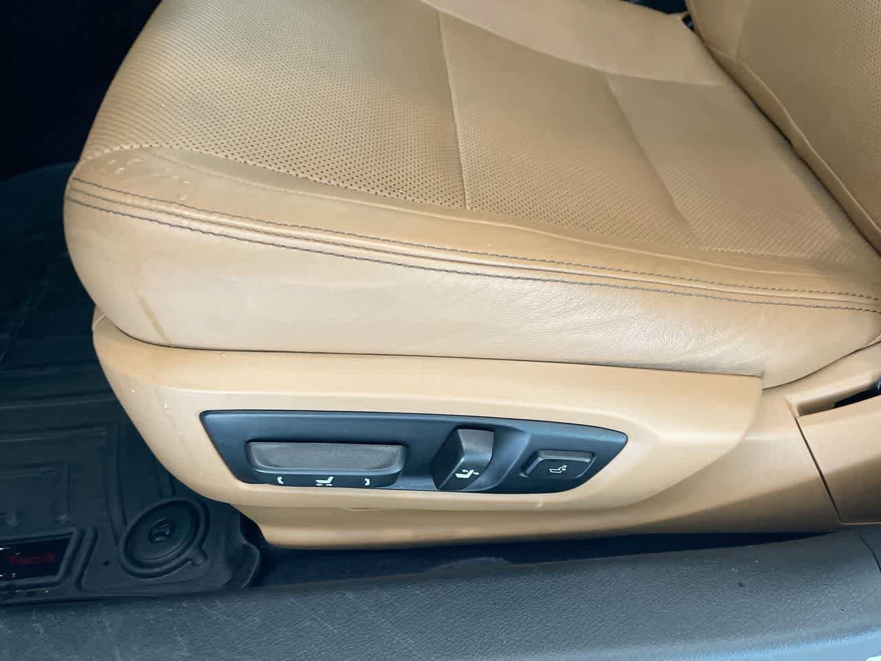 Thumbnail: 2013 Lexus GS - 12