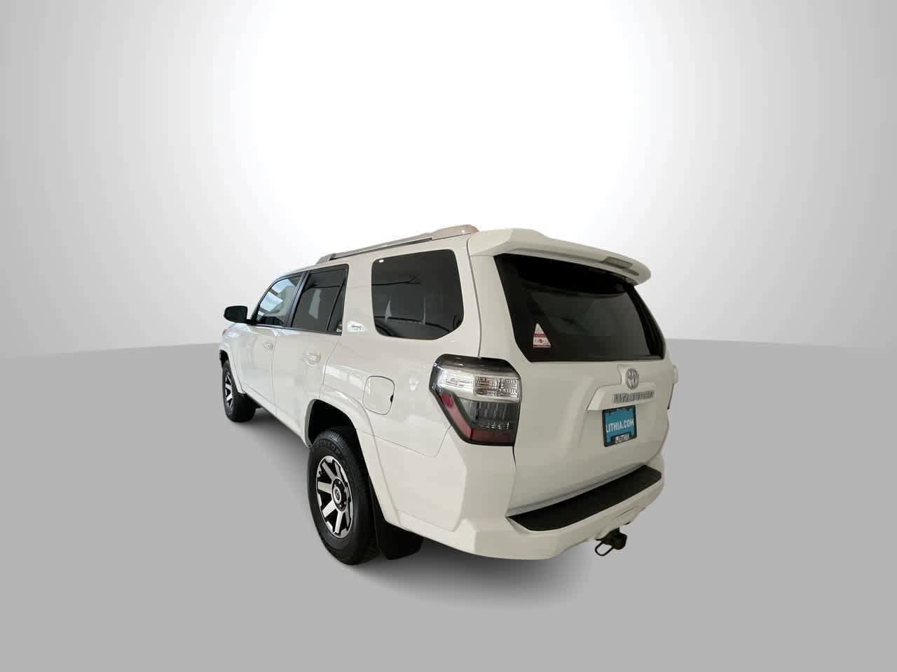 Thumbnail: 2018 Toyota 4Runner - 6