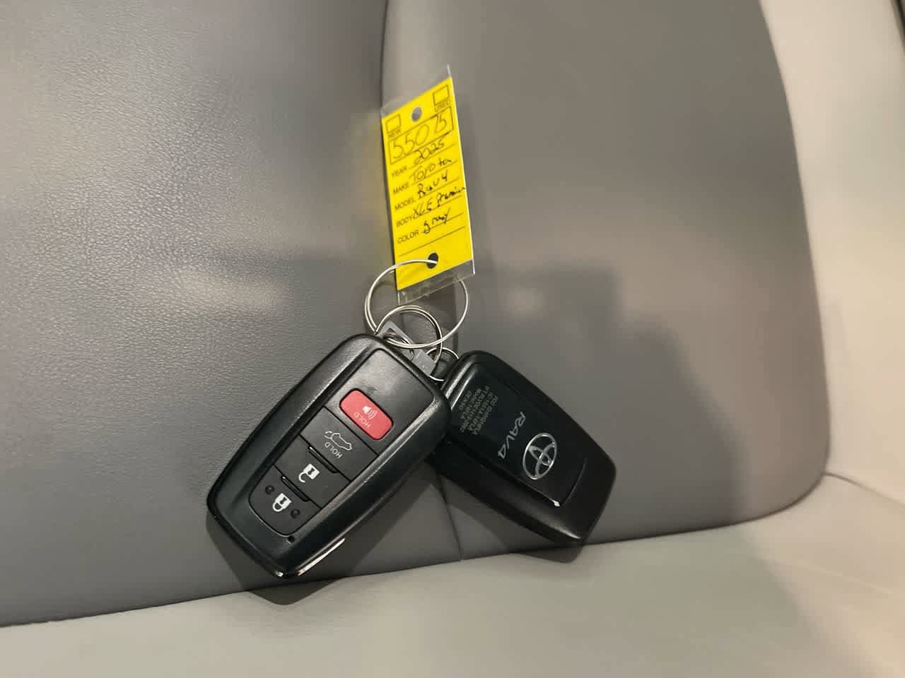 Thumbnail: 2025 Toyota RAV4 - 27