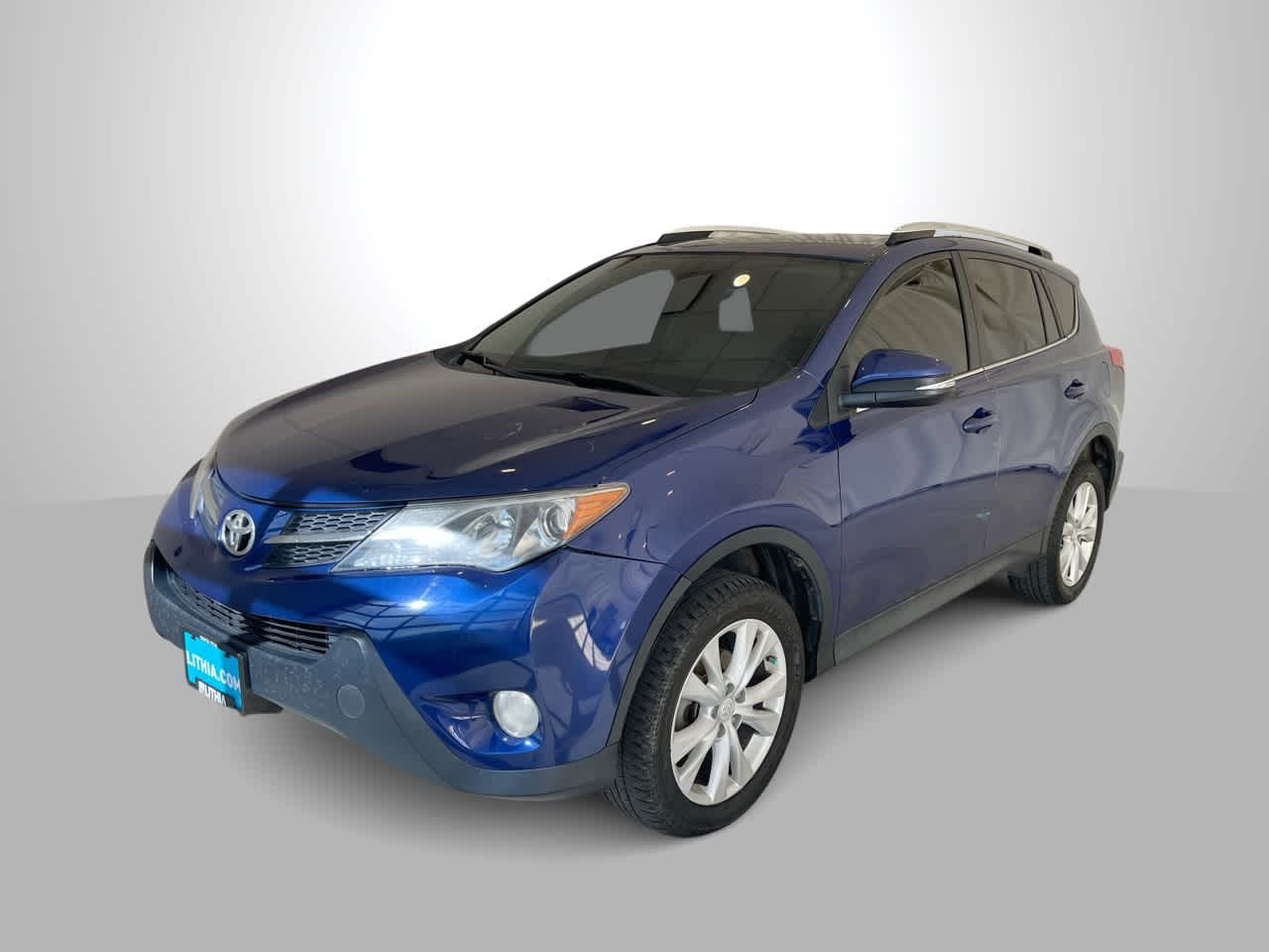 Thumbnail: 2015 Toyota RAV4 - 1