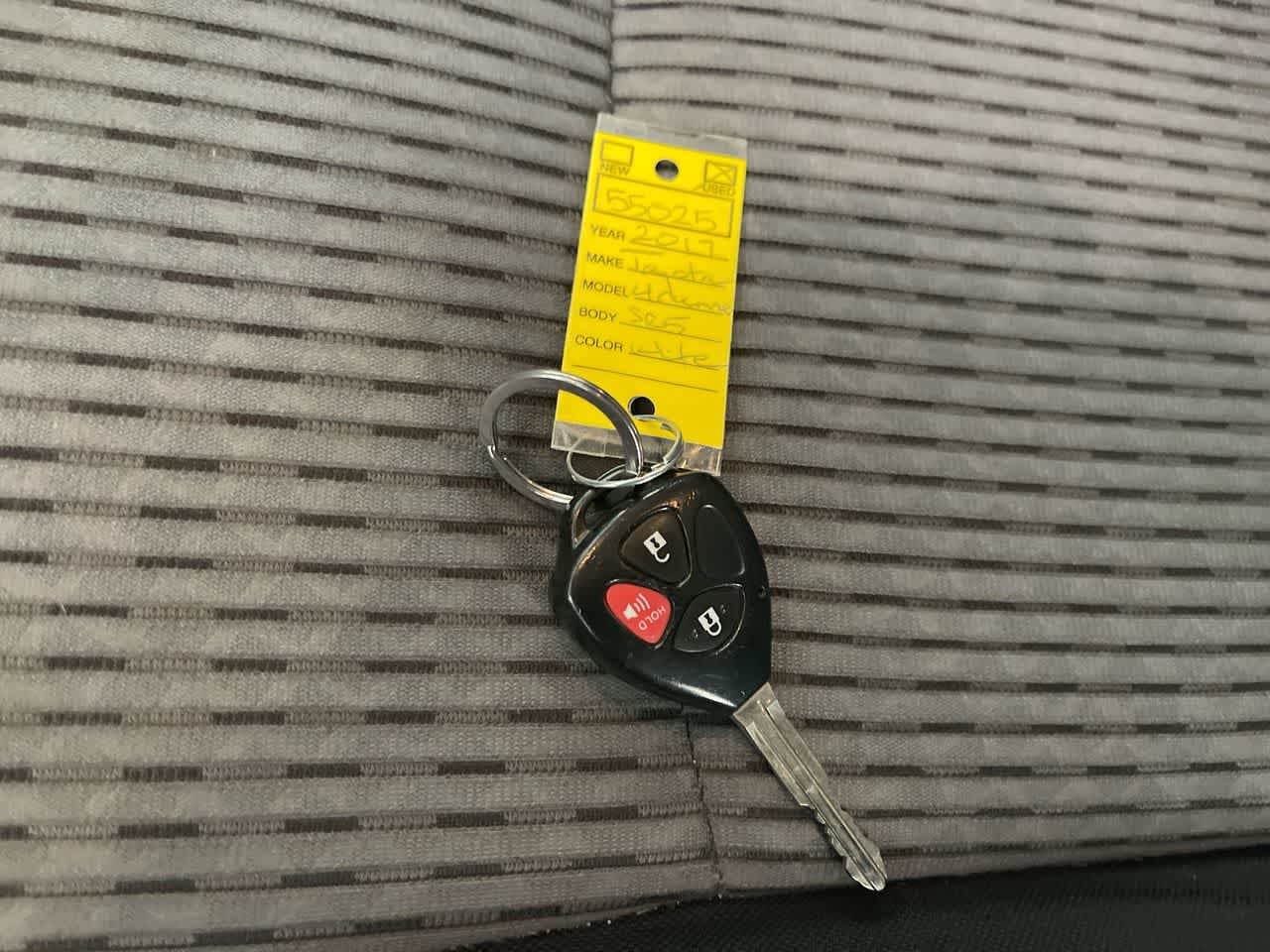 Thumbnail: 2017 Toyota 4Runner - 25