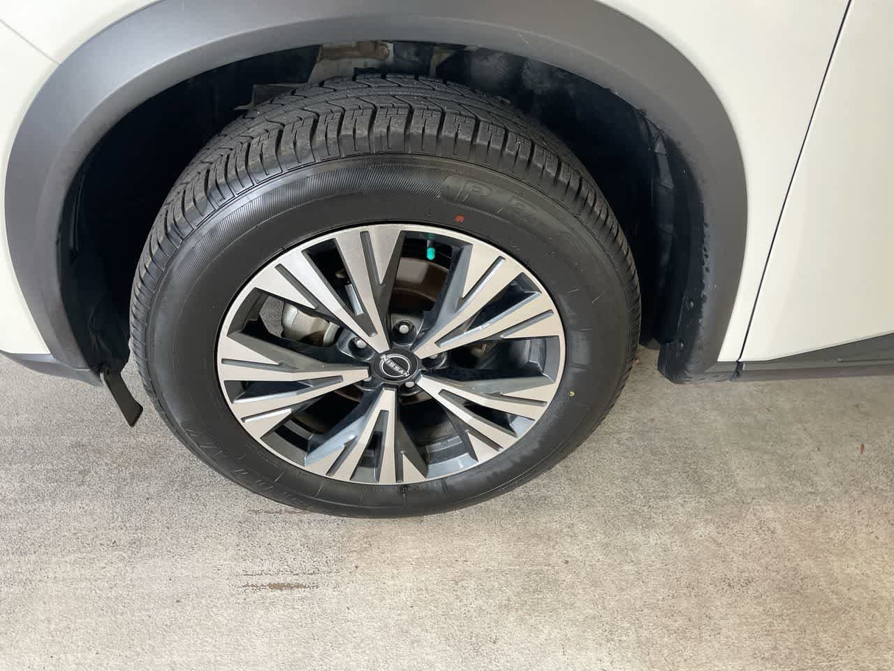 Thumbnail: 2023 Nissan Rogue - 10