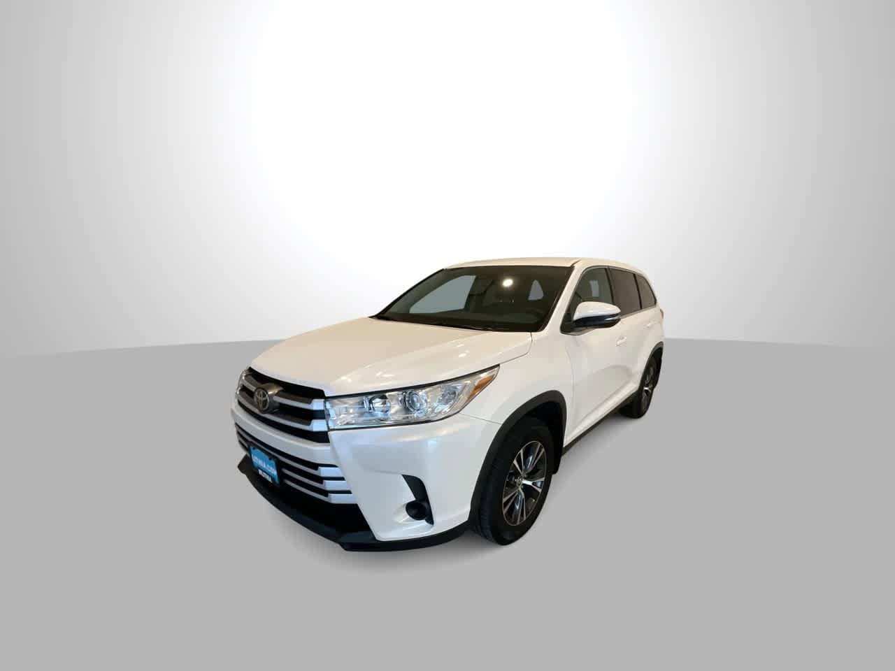 Thumbnail: 2019 Toyota Highlander - 4