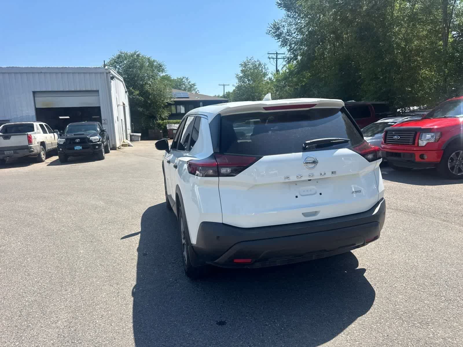 Thumbnail: 2021 Nissan Rogue - 27