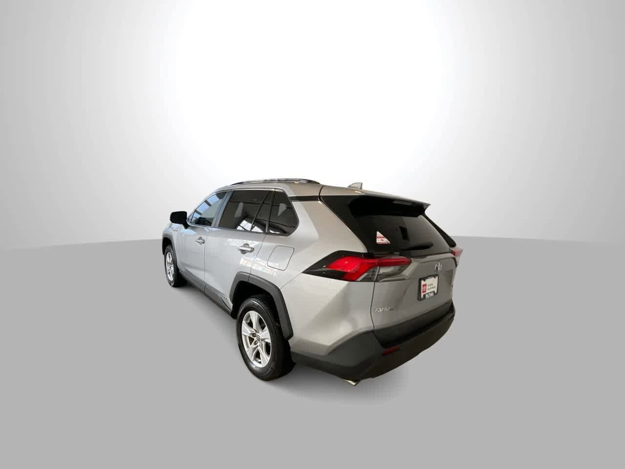 Thumbnail: 2021 Toyota RAV4 - 6