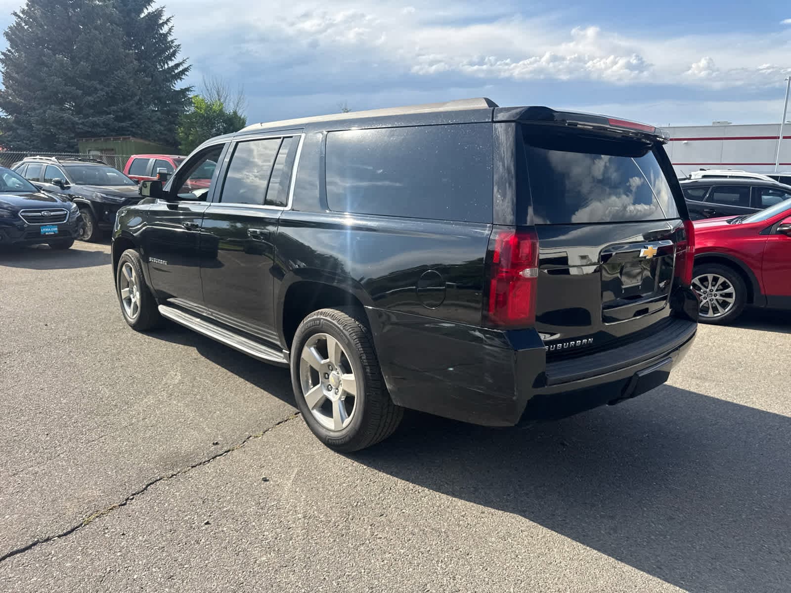 Thumbnail: 2018 Chevrolet Suburban - 18